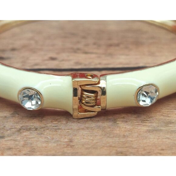 Premier Designs Hinged Bangle CREME BRULEE 7.5" Gold Tone Crystals White Enamel - Picture 9 of 12